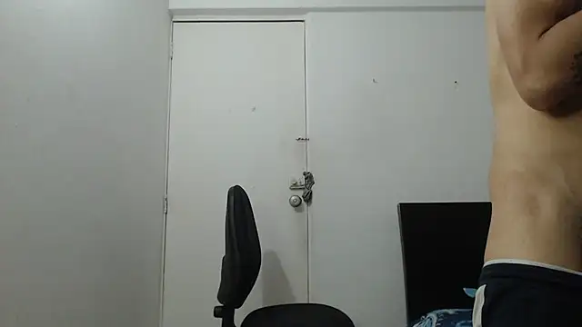 Snapshot of dimitriquiet05 chatting on 2, 12, 2024 dimitriquiet05 online show from 2, 12, 2024