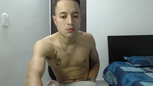 Snapshot of dimitriquiet05 chatting on 7, 12, 2024 dimitriquiet05 online show from 7, 12, 2024