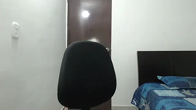 Snapshot of dimitriquiet05 chatting on 12, 12, 2024 dimitriquiet05 online show from 12, 12, 2024