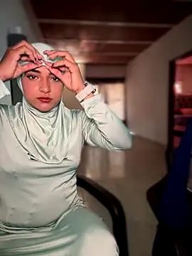 lalilamassu1 online show from 24, 9, 2025