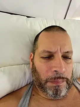 Snapshot of Just2much chatting on 4, 12, 2025 Just2much online show from 4, 12, 2025