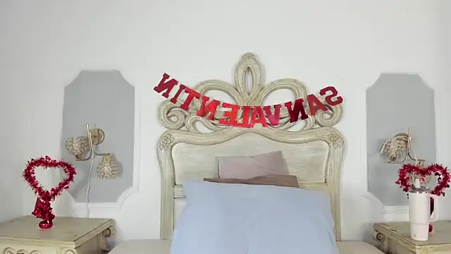 Snapshot of Sara__Williams chatting on 14, 2, 2025 Sara Williams online show from 14, 2, 2025