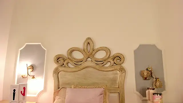 Snapshot of Sara__Williams chatting on 24, 2, 2025 Sara Williams online show from 24, 2, 2025