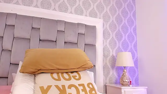 Snapshot of Sara__Williams chatting on 21, 3, 2025 Sara Williams online show from 21, 3, 2025