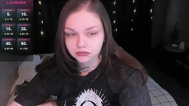 EvaBae online show from 9, 12, 2024