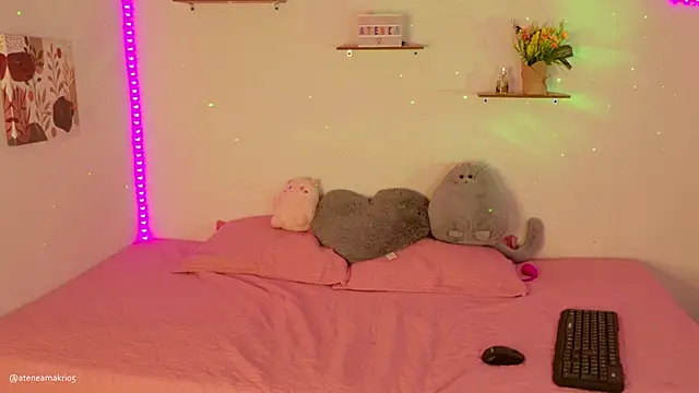 Snapshot of Atenea_Makri chatting on 6, 2, 2025 Atenea Makri online show from 6, 2, 2025