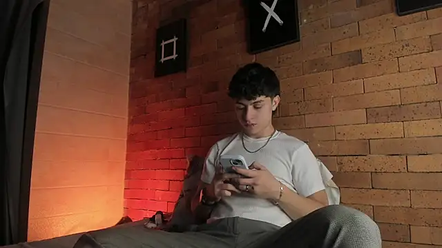 Ares Dickson online show from 28, 12, 2024