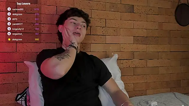 Ares Dickson online show from 6, 1, 2025