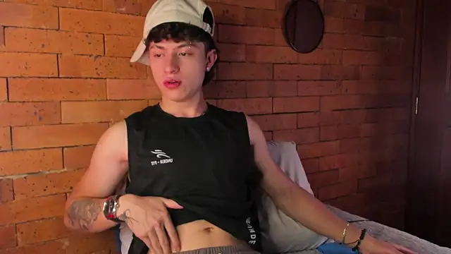 Ares Dickson online show from 4, 2, 2025