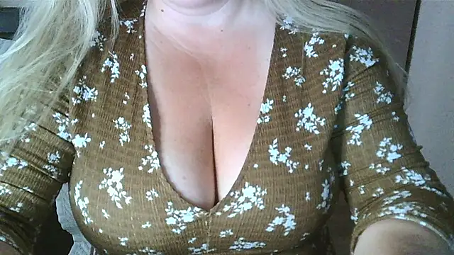 yourmarisexy online show from 20, 7, 2026