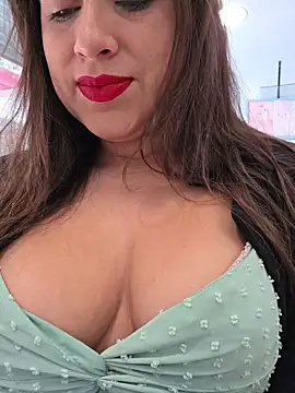 GatitaXD27 online show from 23, 11, 2025