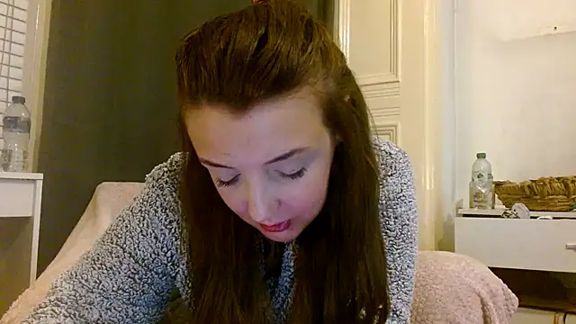 LucyLuxee19 online show from 5, 2, 2025