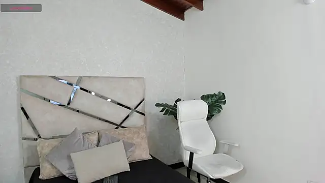 Snapshot of mike_belle chatting on 29, 1, 2025 mike belle online show from 29, 1, 2025