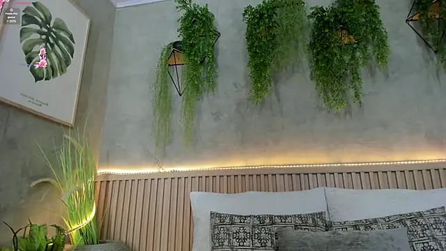 Snapshot of Lana_Lann chatting on 10, 2, 2025 Lana Lann online show from 10, 2, 2025