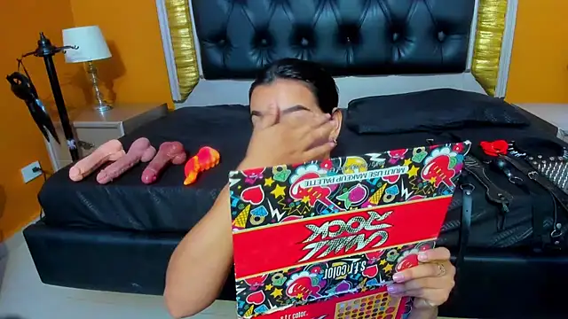 AniEvans  online show from 9, 10, 2025