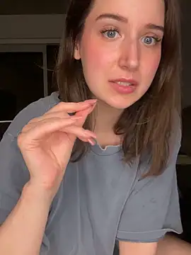 Snapshot of nerdynina chatting on 29, 10, 2025 nerdynina online show from 29, 10, 2025