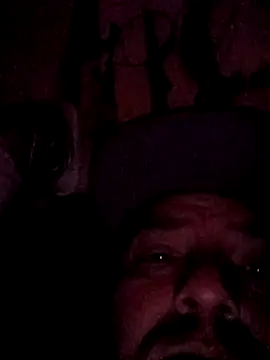 Snapshot of valleyoneofakind chatting on 7, 10, 2025 valleyoneofakind online show from 7, 10, 2025