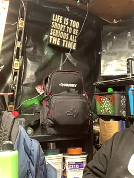 Snapshot of valleyoneofakind chatting on 16, 2, 2026 valleyoneofakind online show from 16, 2, 2026