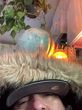 Snapshot of valleyoneofakind chatting on 18, 2, 2026 valleyoneofakind online show from 18, 2, 2026