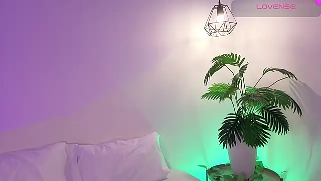 samanthaevanss1 online show from 21, 4, 2026