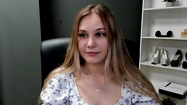 Snapshot of kitty_valeria chatting on 6, 5, 2026 kitty valeria online show from 6, 5, 2026