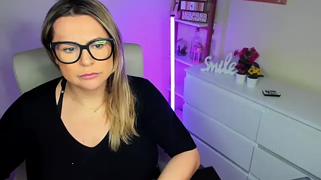 teaseDiana online show from 28, 2, 2025