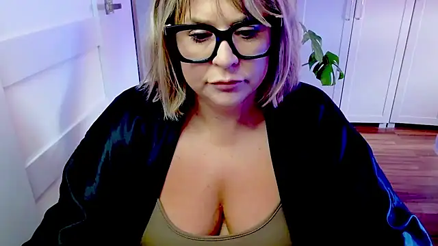 teaseDiana online show from 6, 5, 2026