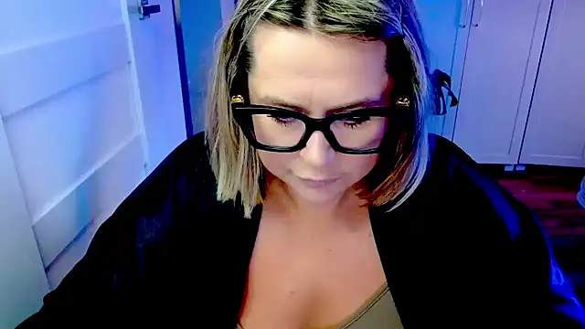 teaseDiana online show from 7, 5, 2026