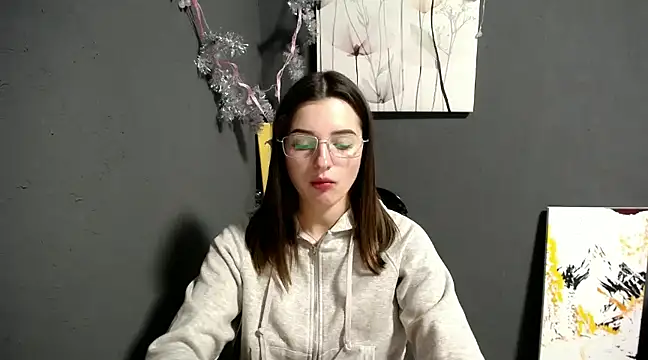 lady olivia  online show from 23, 12, 2024