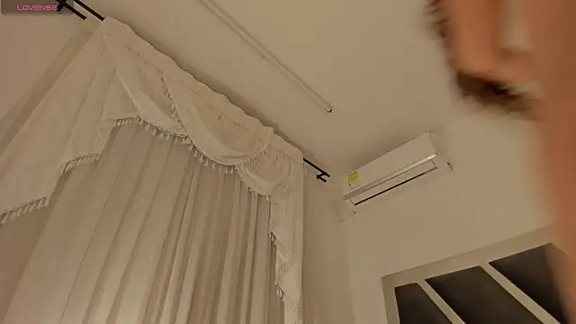 Snapshot of Samanntha_Rose chatting on 12, 2, 2026 Samanntha Rose online show from 12, 2, 2026