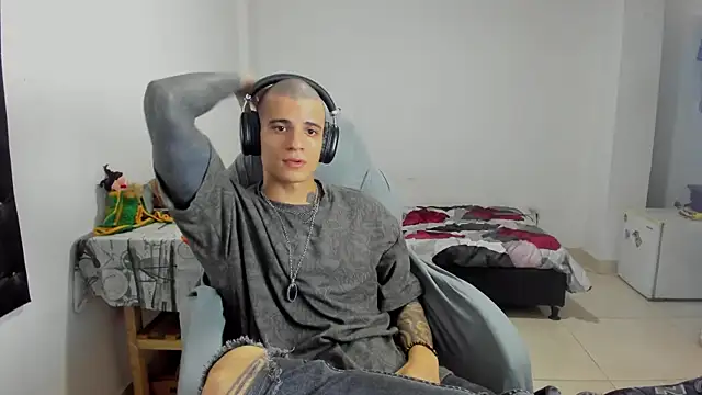 Balo lovers online show from 4, 3, 2025