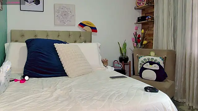 Snapshot of yanella_fire chatting on 7, 7, 2026 yanella fire online show from 7, 7, 2026