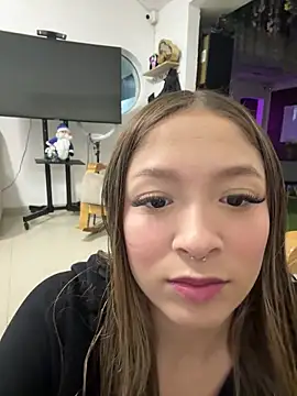 Victoria Adams14 online show from 19, 12, 2025