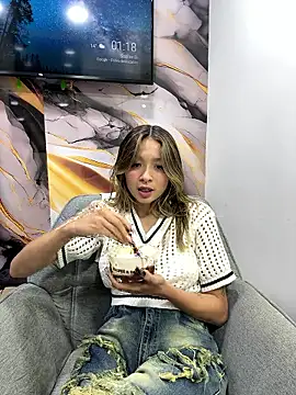 Victoria Adams14 online show from 9, 1, 2026