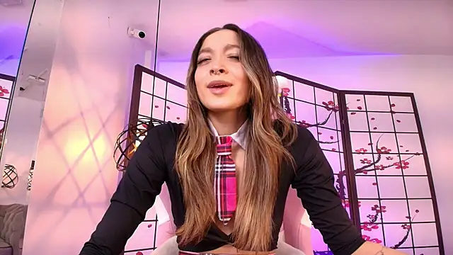 Victoria Adams14 online show from 16, 7, 2026