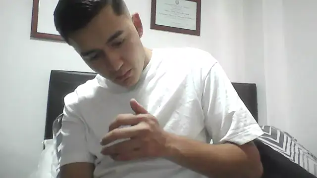 Estebitan vm online show from 25, 4, 2026