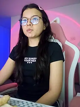 azumiichan online show from 17, 9, 2025