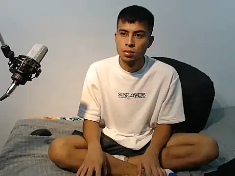 Snapshot of danielitopapuu chatting on 27, 2, 2025 danielitopapuu online show from 27, 2, 2025