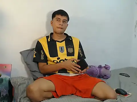 Snapshot of danielitopapuu chatting on 7, 11, 2025 danielitopapuu online show from 7, 11, 2025