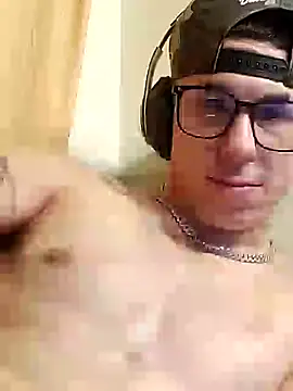 Snapshot of --D-a-D-D-y- chatting on 13, 1, 2025 --D-a-D-D-y- online show from 13, 1, 2025