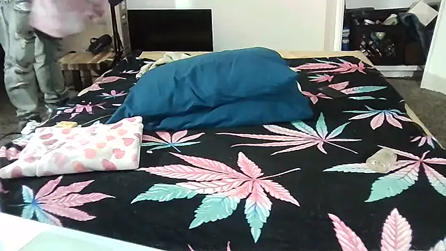 Snapshot of --D-a-D-D-y- chatting on 12, 3, 2025 --D-a-D-D-y- online show from 12, 3, 2025