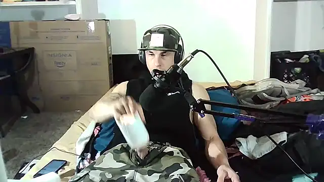 Snapshot of --D-a-D-D-y- chatting on 14, 3, 2025 --D-a-D-D-y- online show from 14, 3, 2025