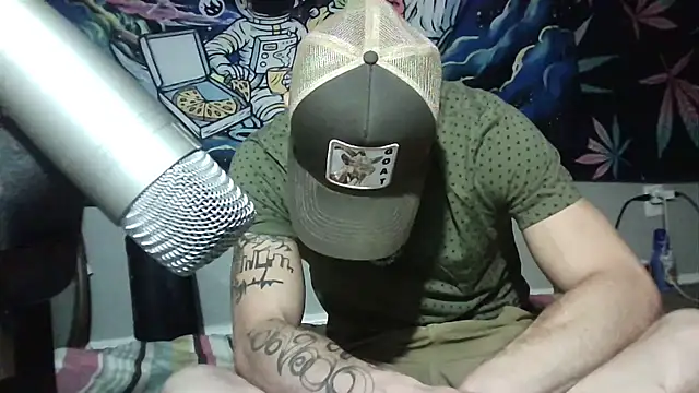 Snapshot of --D-a-D-D-y- chatting on 12, 10, 2025 --D-a-D-D-y- online show from 12, 10, 2025