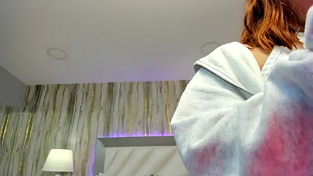 SophiaLaurens online show from 13, 2, 2025