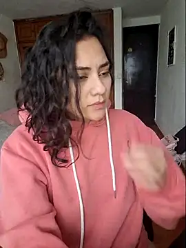 Thaliacooper  online show from 24, 12, 2024