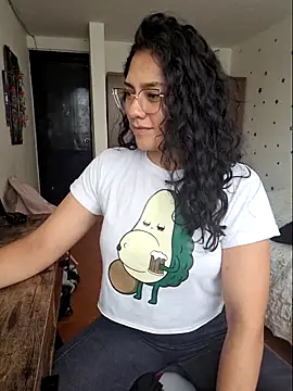 Thaliacooper  online show from 22, 10, 2025