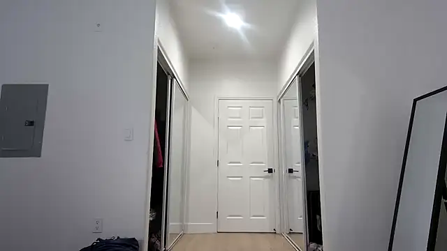 QueenLolaX online show from 6, 6, 2026