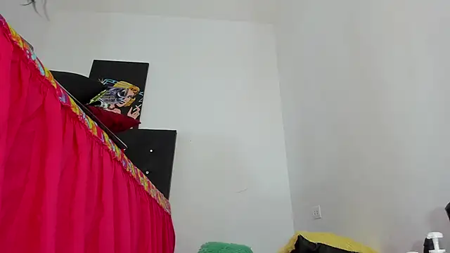 msschloee  online show from 28, 1, 2025