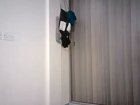 Snapshot of Star_Tower chatting on 13, 12, 2025 Star Tower online show from 13, 12, 2025