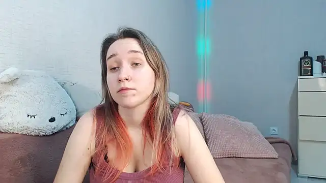 lovely hayley online show from 7, 3, 2026